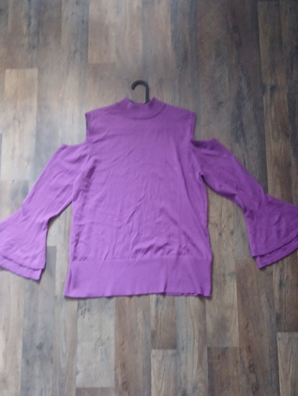 Thalia Sodi Purple Cold-Shoulder Bell Sleeve Top